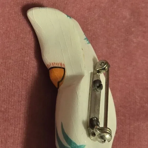 Vintage Wooden Takahashi Style Hand Painted Cockatoo Bird Pin Brooch 2.25" X .75 - Picture 9 of 12